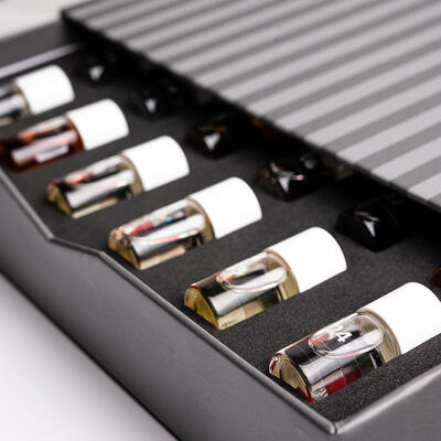 Immagine del prodotto per 'AROMABAR - Kit per l�roma del vino'