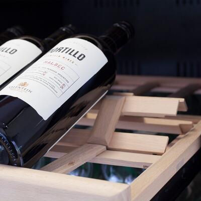 Immagine del prodotto per 'Frigorifero per vini WineChef Pro 126 con app, per 126 bottiglie.'