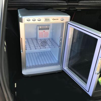 Immagine del prodotto per 'Mini-frigo 19 litri con spina di rete, 12V'