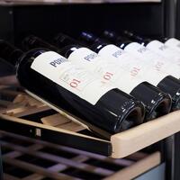 Immagine del prodotto per 'Frigorifero per vini WineChef Pro 126 con app, per 126 bottiglie.'