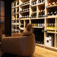 Immagine del prodotto per 'Sistema di arredamenti per negozi CAVEPRO-fessional'