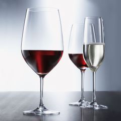 Serie di bicchieri VÌNA, set di 6 (da 8,50 EUR/vetro)